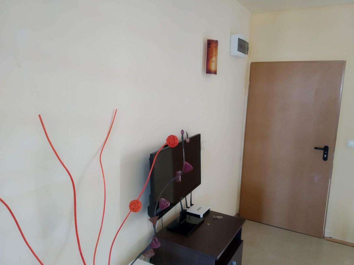 Къмпинг Градина - Garden Beach Apartments سوزوبول المظهر الخارجي الصورة