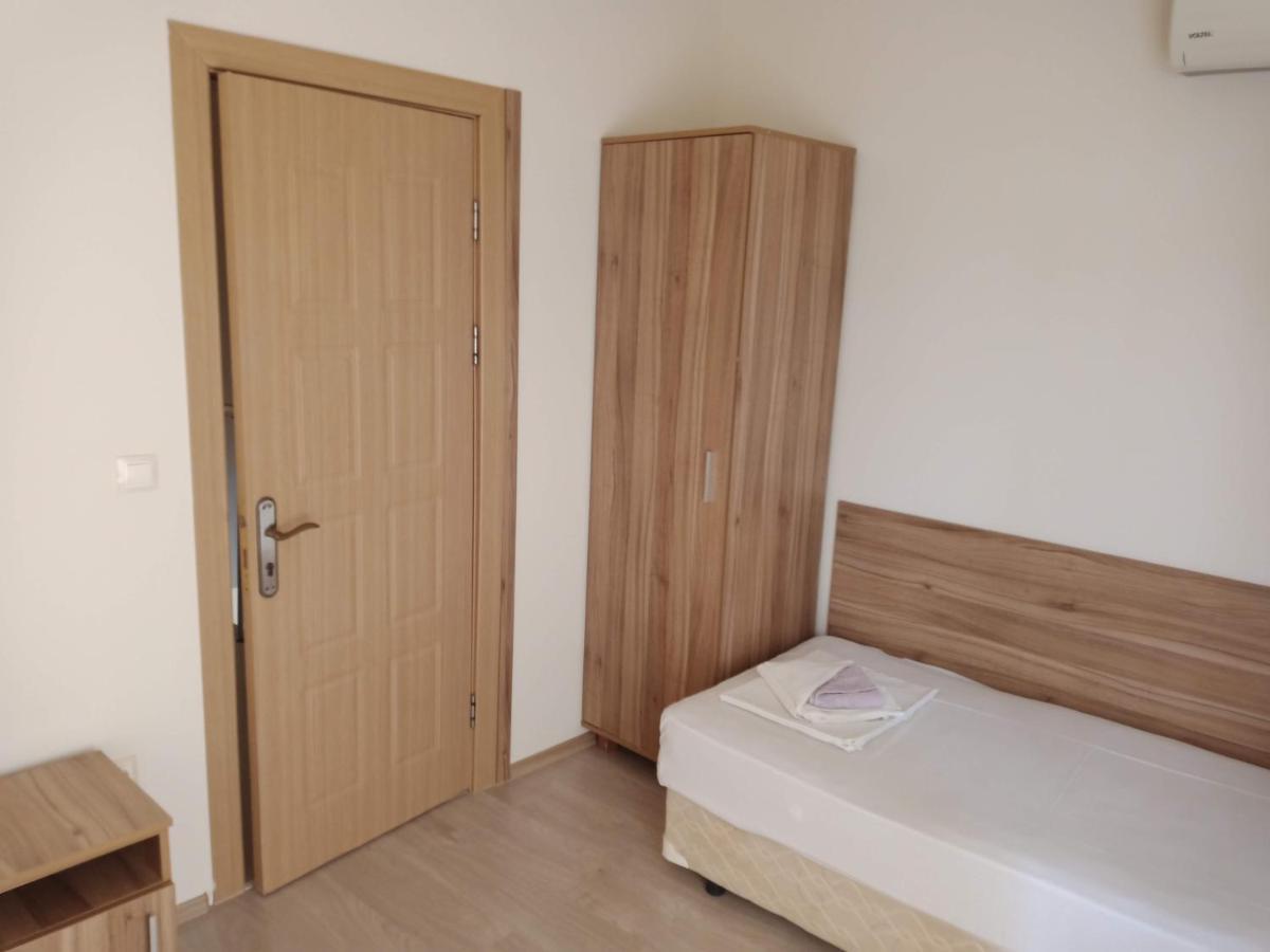 Къмпинг Градина - Garden Beach Apartments سوزوبول المظهر الخارجي الصورة